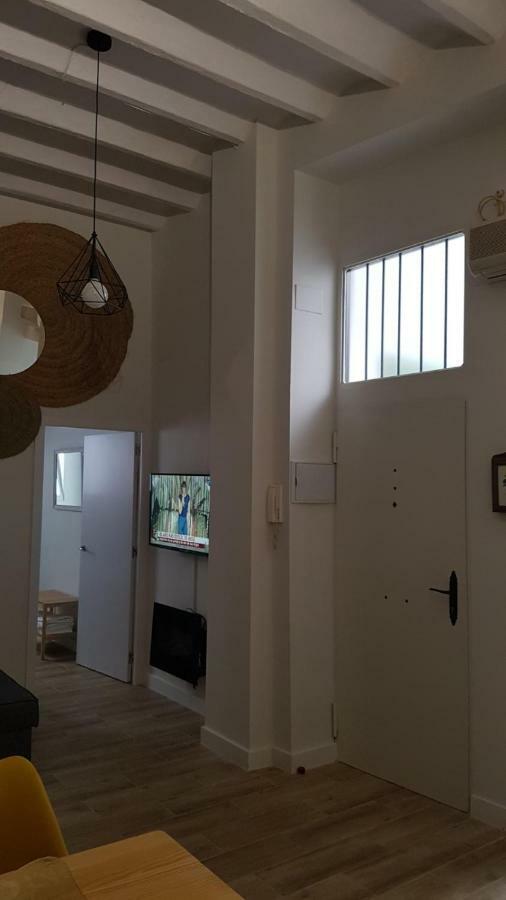 Luxury Apartment In Triana Close To The River セビリア エクステリア 写真